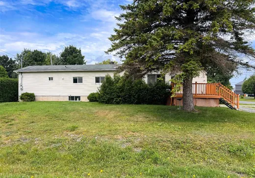 Loft for sale - 15 Rue Suzie, Victoriaville, G6P 7S4