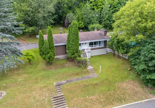House for sale - 322 Rue Girouard, Waterloo, J0E 2N0