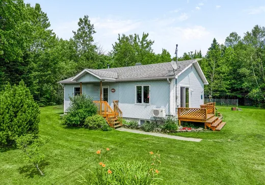 Bungalow à vendre - 2915 Ch. St-Léon, Lac-Mégantic, G0Y1E1