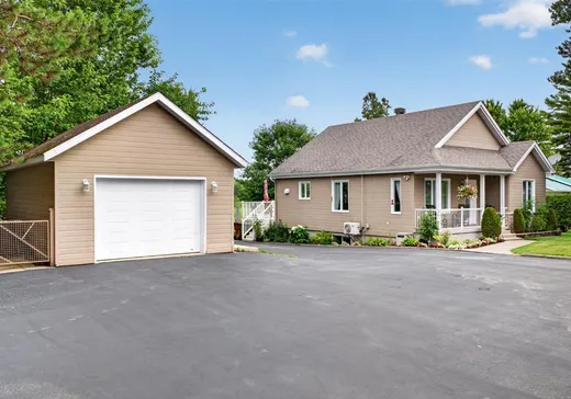 House for sale - 1 Rue du Domaine-des-Pins, Saint-Louis-de-Blandford, G0Z 1B0