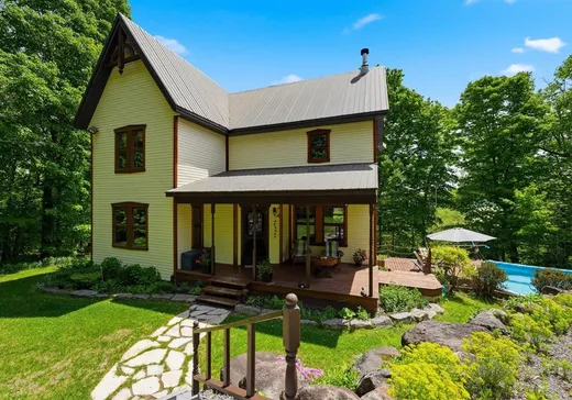 Maison à étages à vendre - 57 Mtée de l'Église, Saint-Sauveur, J0R1A0