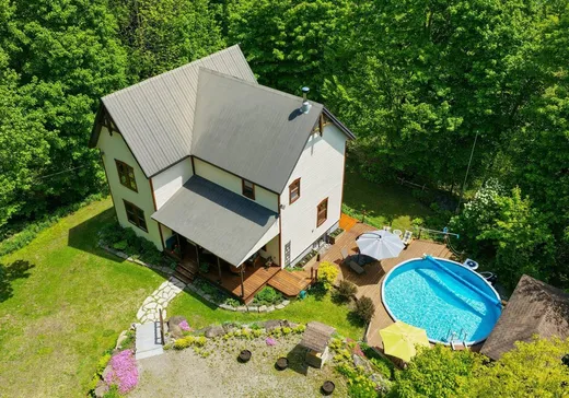 Maison à vendre - 57 Mtée de l'Église, Saint-Sauveur, J0R 1A0