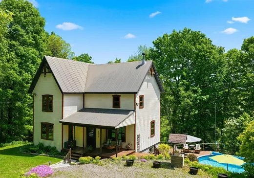 Maison à vendre - 57 Mtée de l'Église, Saint-Sauveur, J0R 1A0