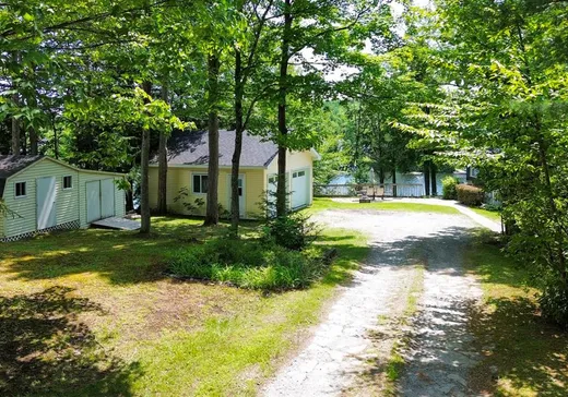 Maison à vendre - 1000 Av. du Parc, Sherbrooke, J1N 3P1
