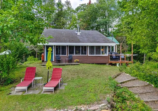 House for sale - 22 Ch. Gérard-Joanisse, Lac des Loups, J0X 3K0
