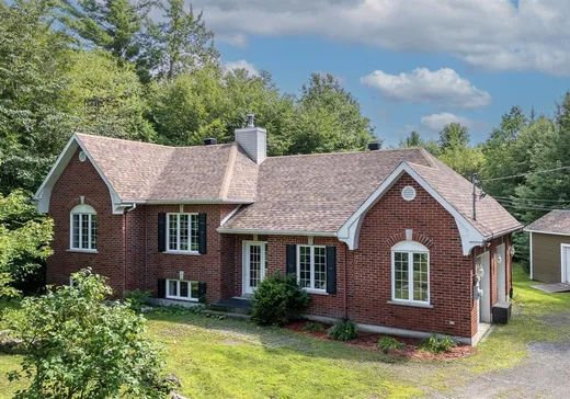 Maison à vendre - 112 Rue Jacques, Saint-Colomban, J5K 1G2