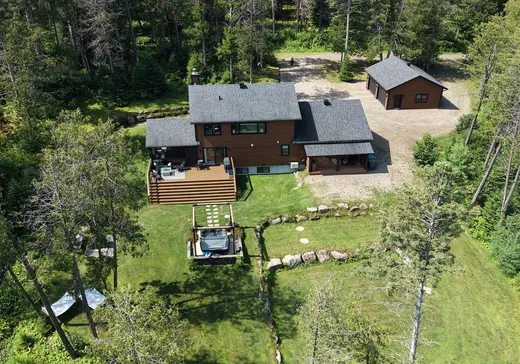 Maison à vendre - 906 Côte St-Gabriel O., Saint-Sauveur, J0R 1R1