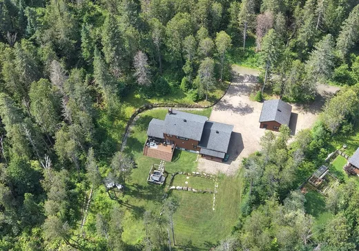 Maison à vendre - 906 Côte St-Gabriel O., Saint-Sauveur, J0R 1R1