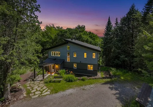 Maison à vendre - 42 Ch. Spruce S., Saint-Sauveur, J0R 1A0