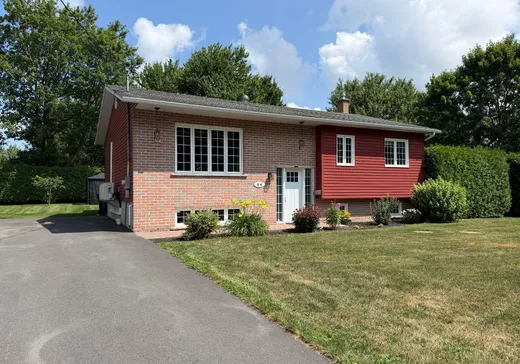 Maison à vendre - 44 Rue des Geais-Bleus, Granby, J2H 1X4