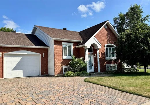 Bungalow for sale - 2895 Rue des Piouis, Drummondville, J2C8S6