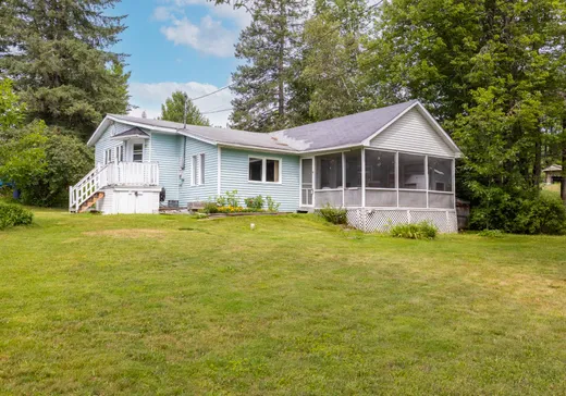 Maison à étages à vendre - 40 Rue des Chênes, Ste-Catherine-De-Hatley, J0B1W0