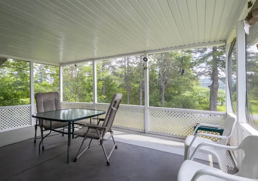 Maison à vendre - 40 Rue des Chênes, Ste-Catherine-De-Hatley, J0B 1W0