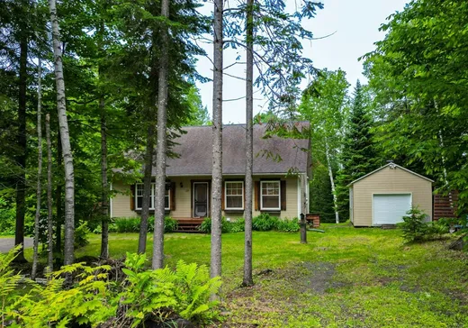 Bungalow à vendre - 10 Rue Sunnyview, Morin-Heights, J0R1H0