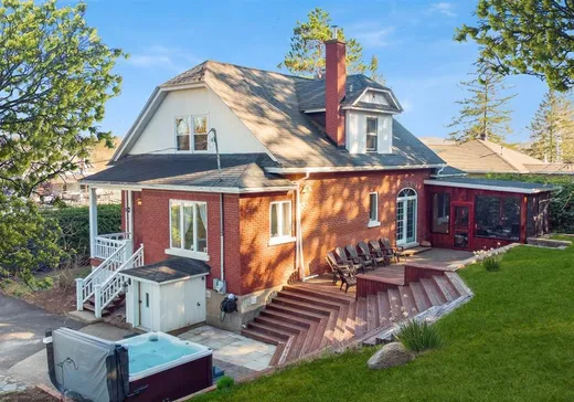 Maison à étages à vendre - 157 Rue Principale, Huberdeau, J0T1G0