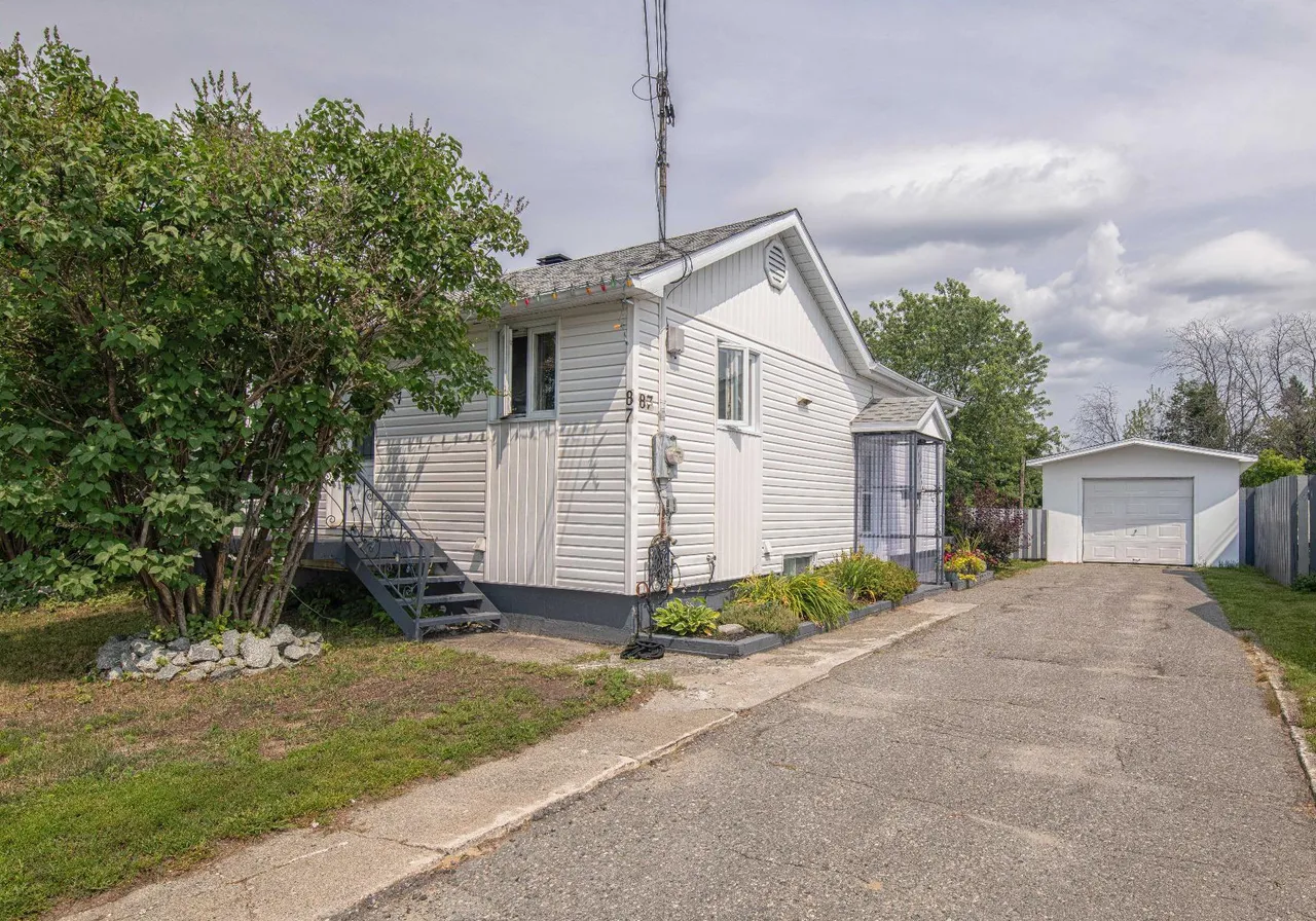 87 Rue Vallières — photo 1