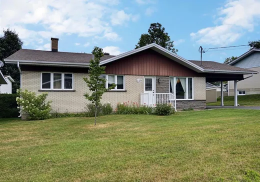Maison à vendre - 1220 Av. Painchaud, Plessisville, G6L 1X8