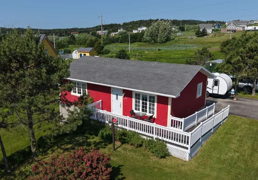 Maison à étages à vendre - 477 Ch. des Gaudet, Île du Cap-aux-Meules, G4T1B1
