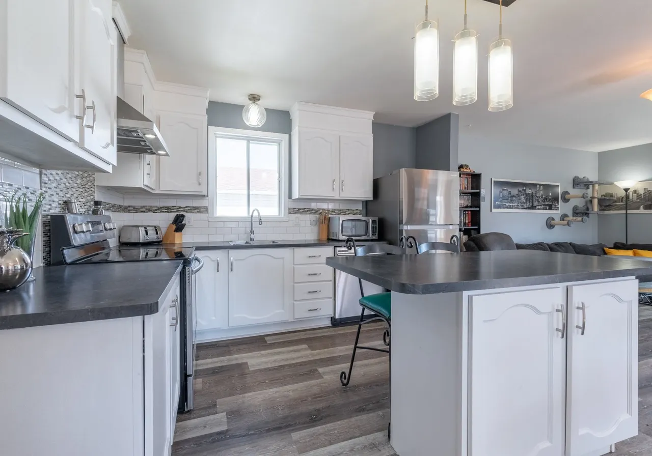 3400 Rue des Épinettes — photo 1