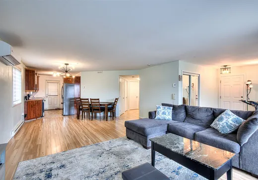 Condo à vendre - 7020 Ch. de Chambly, App. 301, St-Hubert, J3Y 3R5