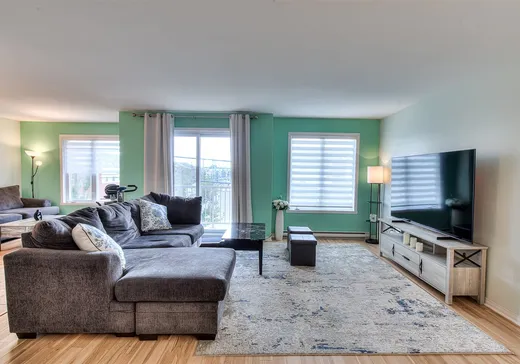 Condo à vendre - 7020 Ch. de Chambly, App. 301, St-Hubert, J3Y 3R5