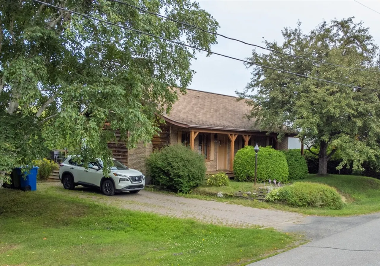 107 Rue Aurèle-Gamache — photo 1