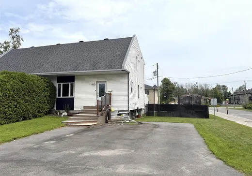 House for sale - 333 37e Avenue, Saint-Zotique, J0P 1Z0