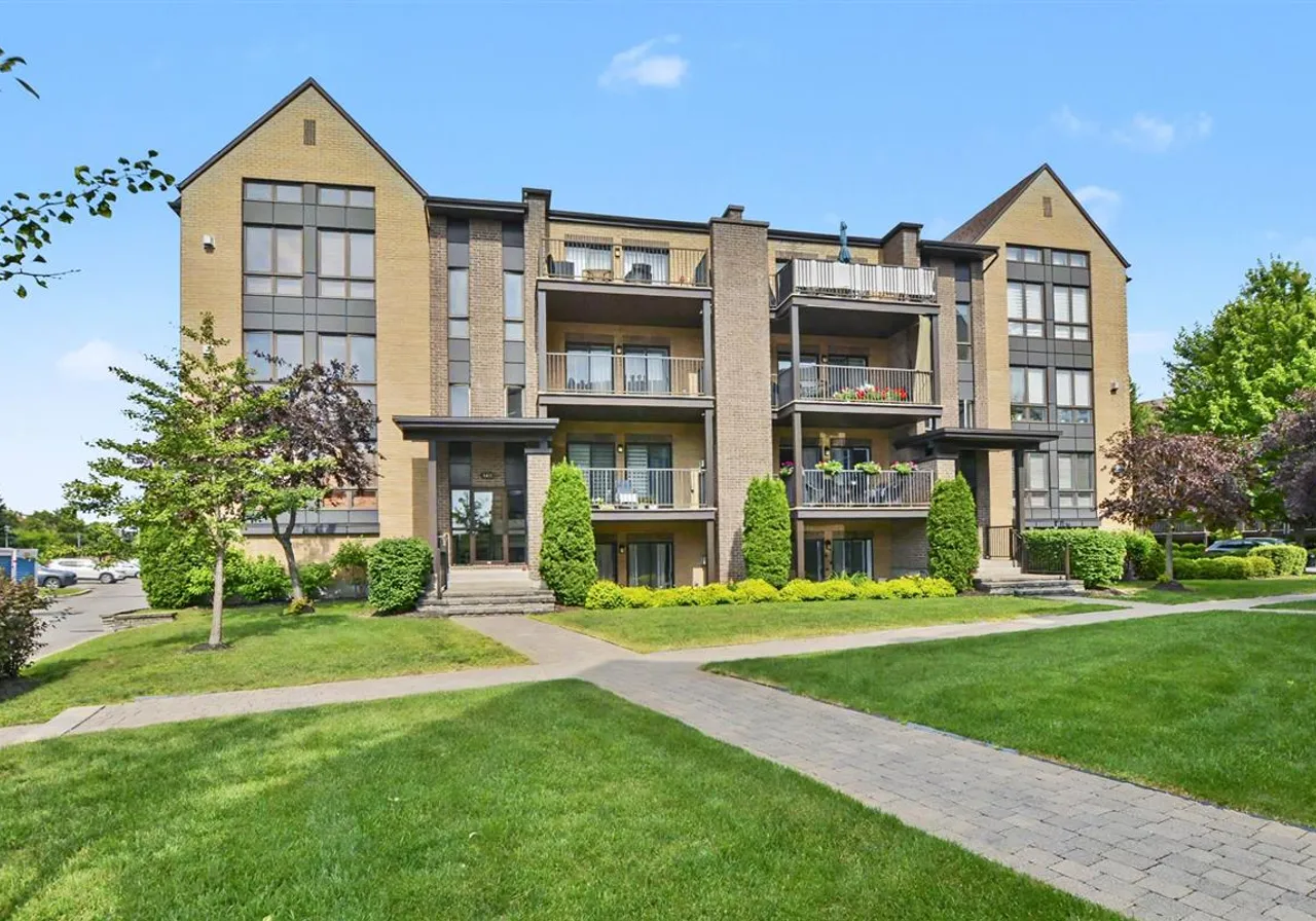 165 Rue Marcel-De La Sablonnière, App. 401 — photo 2