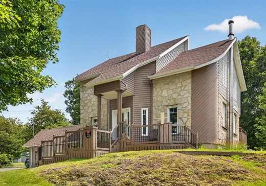 Maison à étages à vendre - 104 Route Dublin, Inverness, G0S1K0