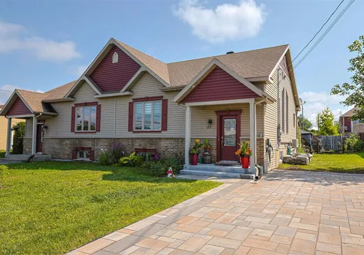 House for sale - 27 Rue Marthe-Lemaire, Victoriaville, G6T 0M3