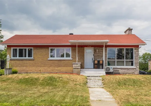 House for sale - 249 Rue St-Alphonse, Drummondville, J2B 6N4