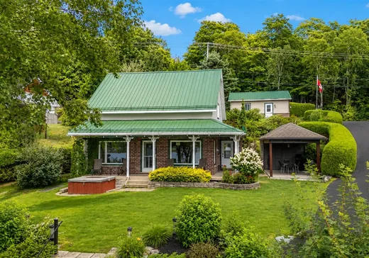 Maison à étages à vendre - 5290 Route Domaine du Lac, St-Ferdinand, G0N1N0