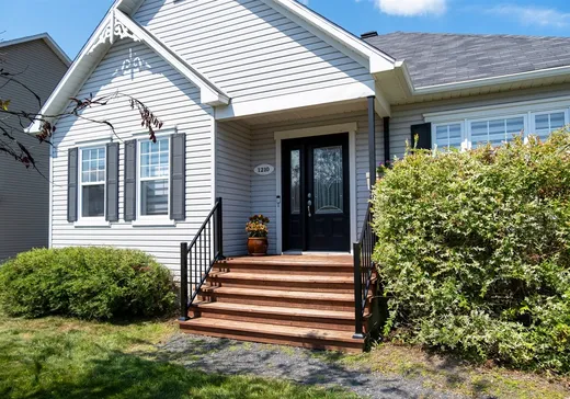 Maison à vendre - 1210 Rue Virginie-Laflamme, Sherbrooke, J1E 0E1