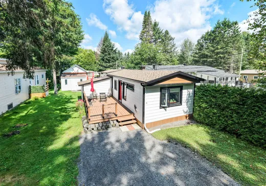 House for sale - 75 Rue du Domaine, Val Morin, J0T 2R0