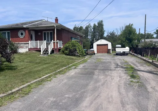 House for sale - 935 Rue des Des Carrières, Saint-Jean-sur-Richelieu, J3B 2P1