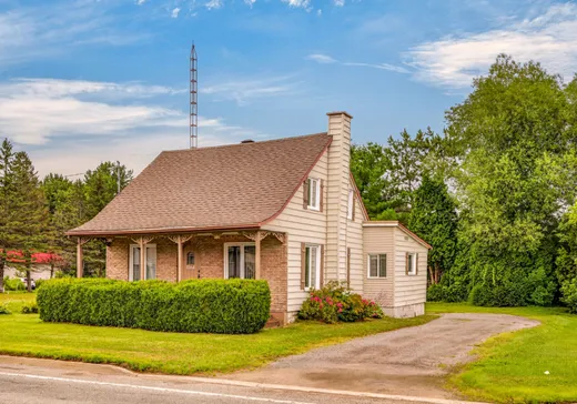 Bungalow à vendre - 1764 Av. Principale, Saint-Marc-des-Carrières, G0A4B0