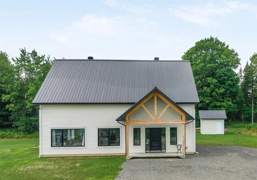 Maison à étages à vendre - 1115 Ch. Favreau, Sainte-Edwidge, J0B2R0