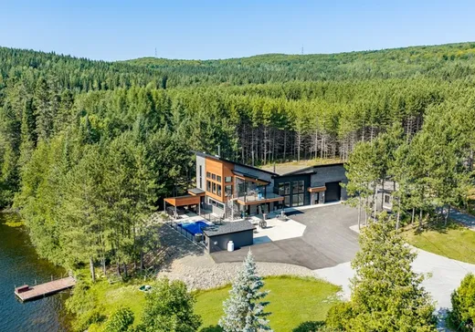 Maison à étages à vendre - 1344 Ch. du Lac-Lavoie, Témiscouata-sur-le-Lac, G0L1X0