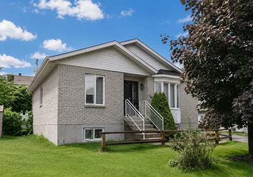 Two or more stories for sale - 701 Rue Rabelais, Saint-Eustache, J7R6X7