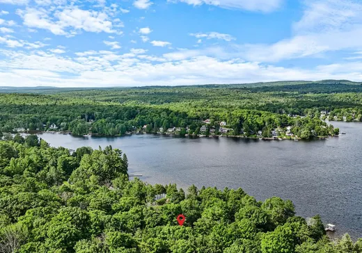 Maison à vendre - 900 Ch. du Lac-Connelly, St-Hippolyte, J8A 2B4