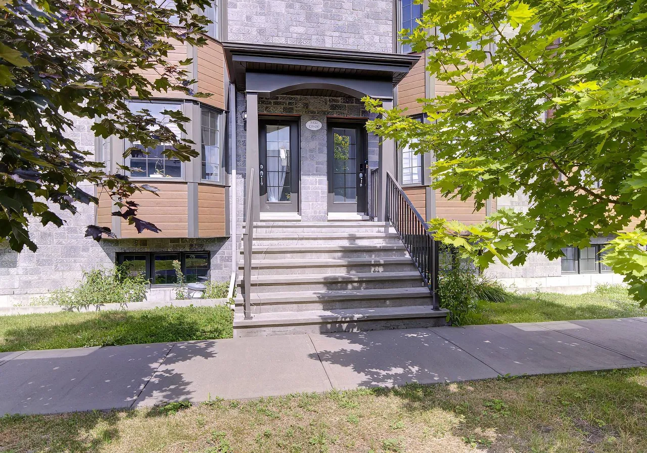 9400 Rg Ste-Henriette — photo 1