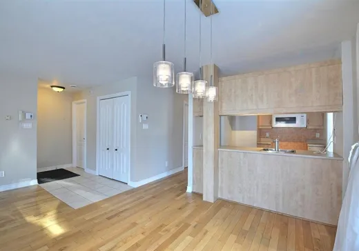 Condo à vendre - 8 Av. Léo-Lacombe, App. 4, Laval (Laval-des-Rapides), H7N 3Y2