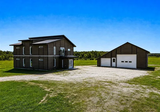 Maison à vendre - 335 Ch. Marks, Gracefield, J0X 1W0