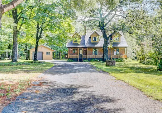 Maison à étages à vendre - 100 Ch. des Mésanges, L'Ange-Gardien, J8L0H9