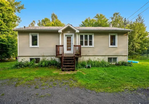 Bungalow for sale - 130 Rue Philipon, Saint-Calixte, J0K1Z0
