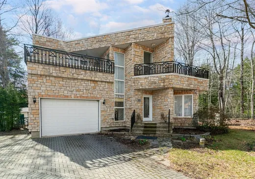 Maison à vendre - 276 Rue des Eaux-Vives, Saint-Jérôme, J7Y 4N9
