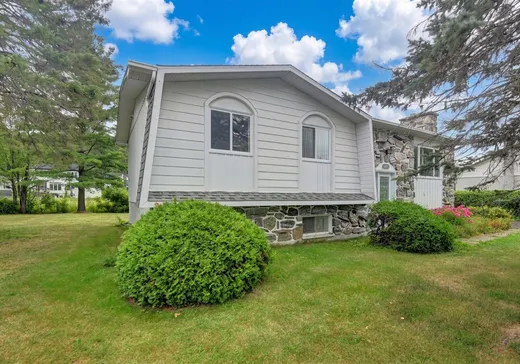 Bungalow for sale - 587 Rue Larose, Magog, J1X4L3