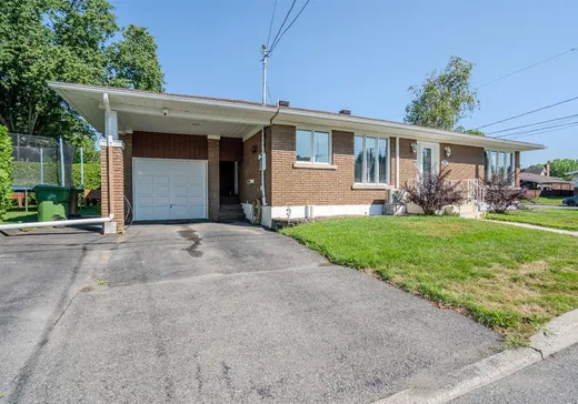 Maison à vendre - 61 Rue de la Rivière, Drummondville, J2C 3H1
