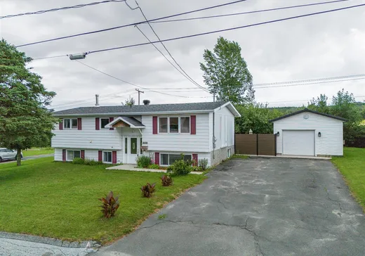 Bungalow à vendre - 220 Rue Brown, Val des Sources, J1T3M4