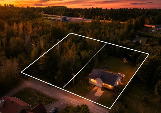 Bungalow for sale - 850 Ch. des Thuyas, Shawinigan, G9R1Y2